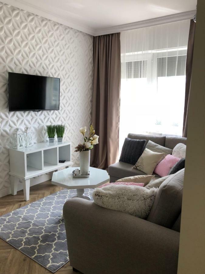 Family & Business Elegant Apartments Ul Warszawska - 2 Bedroom, Balcony, Parking Κίελτσε Εξωτερικό φωτογραφία