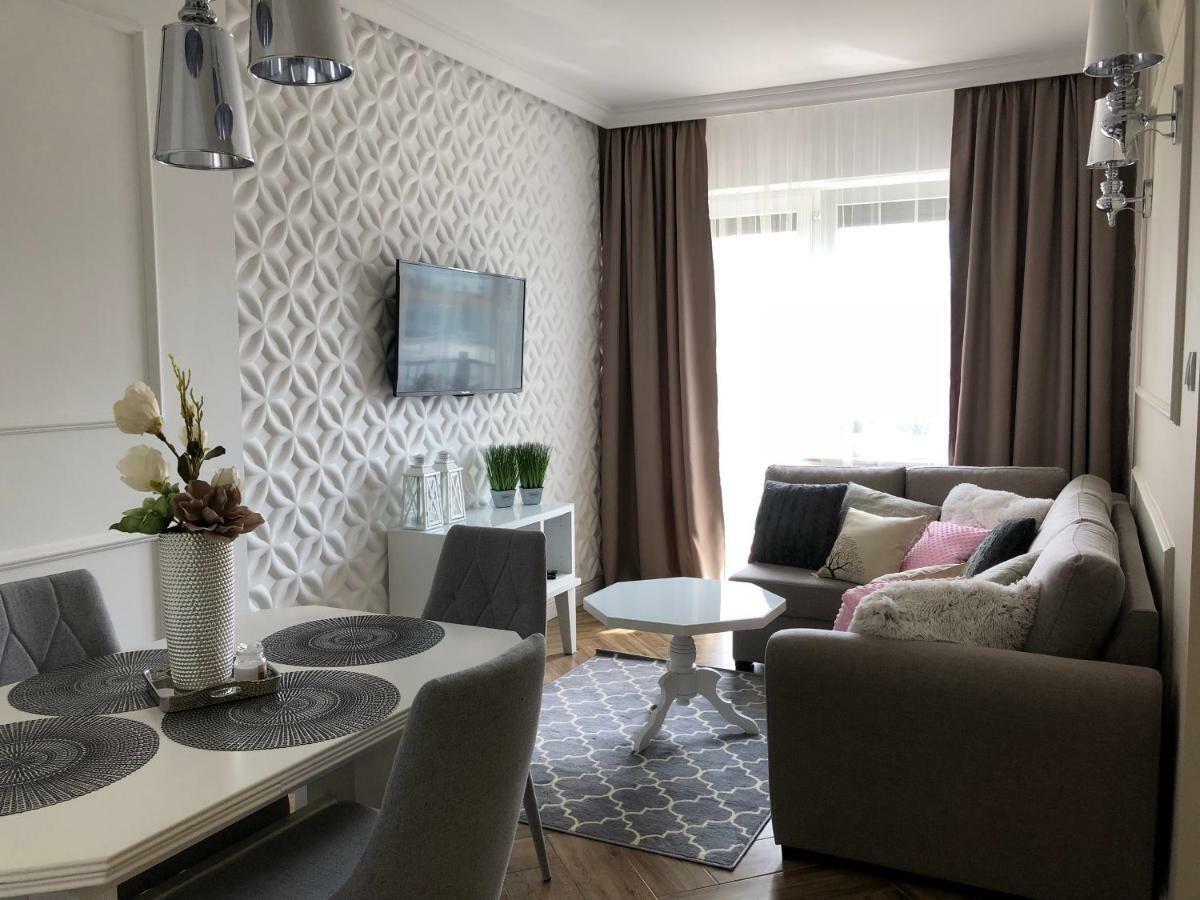 Family & Business Elegant Apartments Ul Warszawska - 2 Bedroom, Balcony, Parking Κίελτσε Εξωτερικό φωτογραφία
